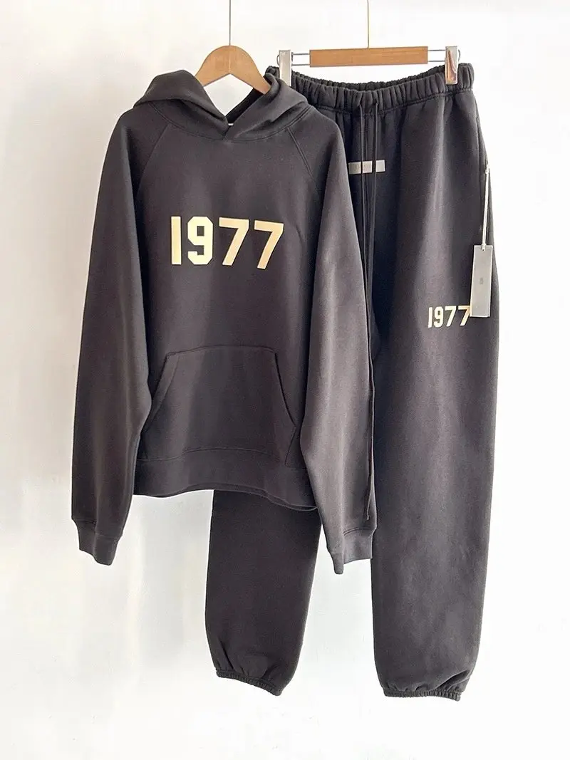 Essentials 1977