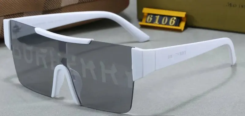 Burberry sunglass