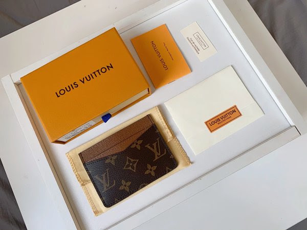 Louis Vuitton Wallet Card (Multiple Colorways)