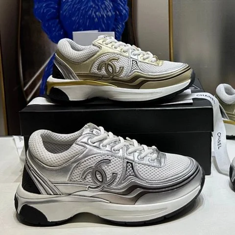 Chanel runners