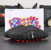 Nike Mind 001